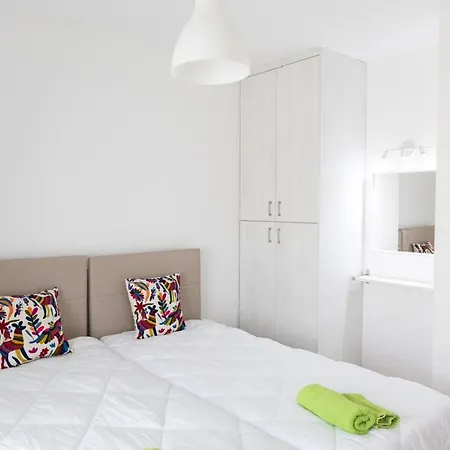 Christothea איה נאפה